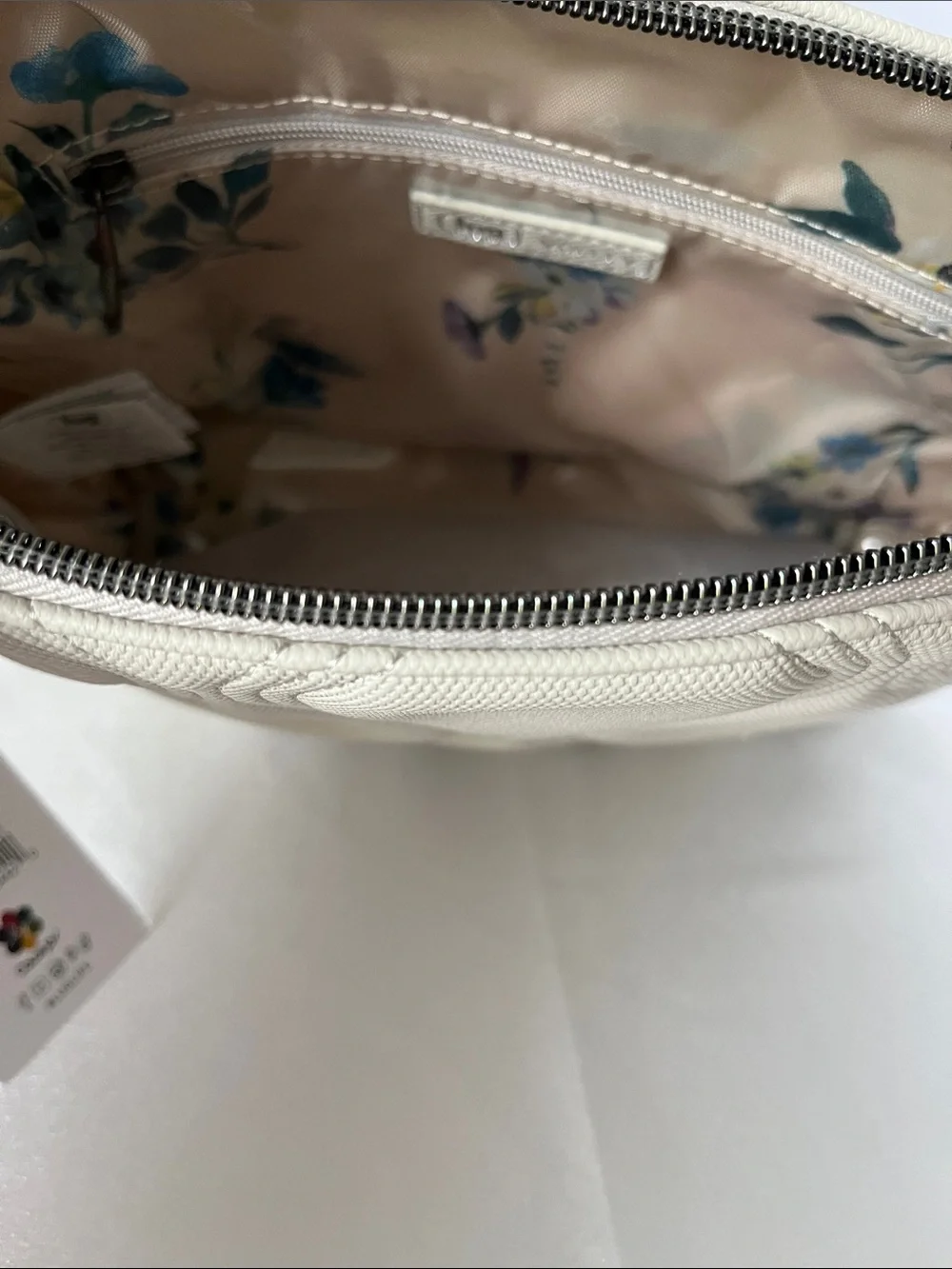 LUG - Volley Matte Luxe VL Pouch in Pebble